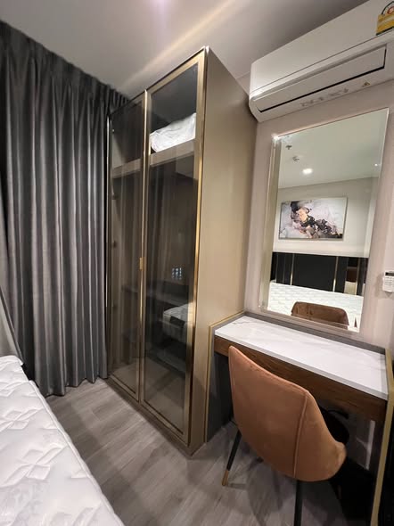 bedroom of The Politan Rive