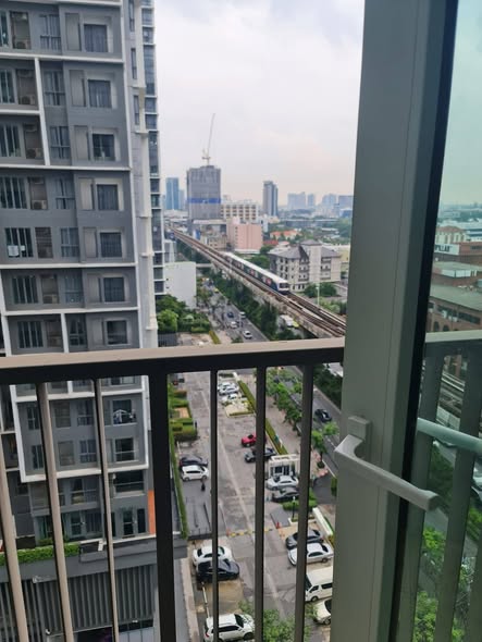 The President Condo Sukhumvit 81