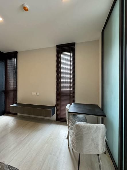 bedroom and room interior of The Privacy Jatujak