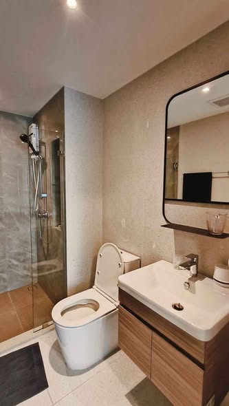bathroom of The Privacy S101