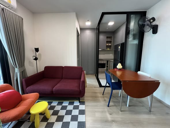 living room and bedroom of The Privacy Taopoon Interchange