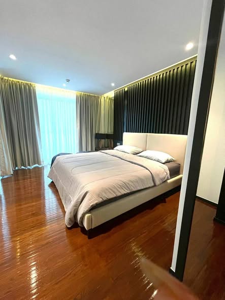 bedroom of The Private Residence Rajdamri