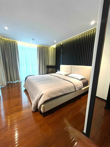 bedroom of The Private Residence Rajdamri