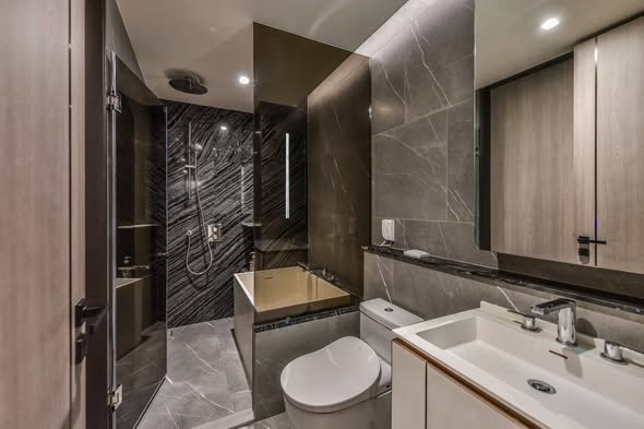 bathroom of The Reserve Sukhumvit 61