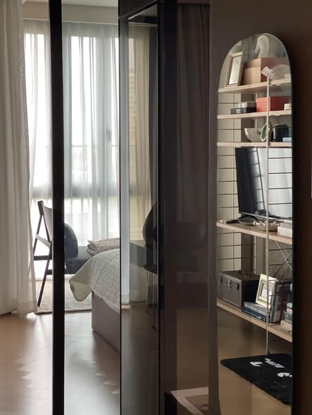 bedroom and room interior of The Reserve Sukhumvit 61