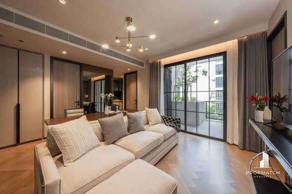 living room and room interior of The Reserve Sukhumvit 61