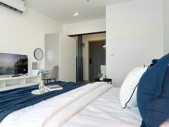 bedroom of The Rich Rama 9 – Srinagarindra