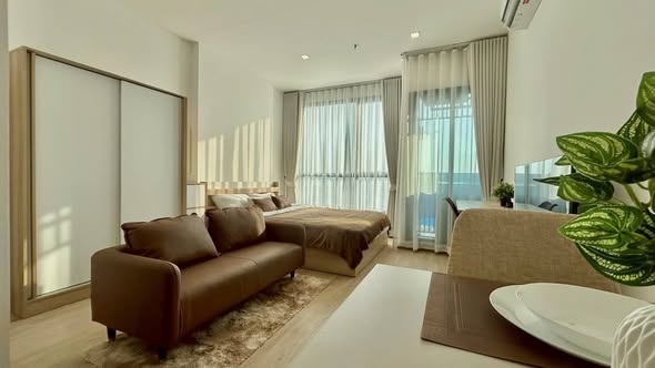 bedroom and living room of The Rich Rama 9 – Srinagarindra