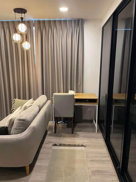 living room and room interior of The Rise Sukhumvit 39