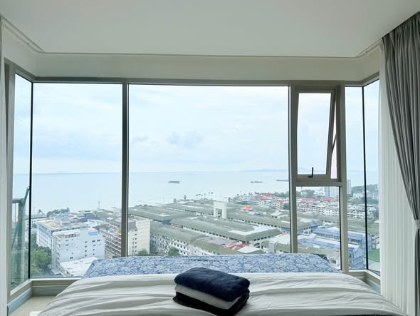 bedroom and room interior of The Riviera Jomtien