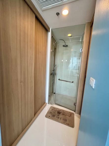 room interior of The Riviera Wongamat Beach : เดอะ ริเวียร่า วงศ์อมาตย์ บีช