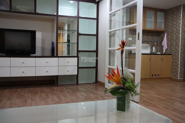 living room and room interior of The Roof Garden