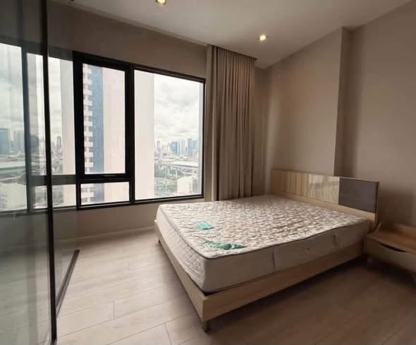bedroom of The Room Phaya Thai