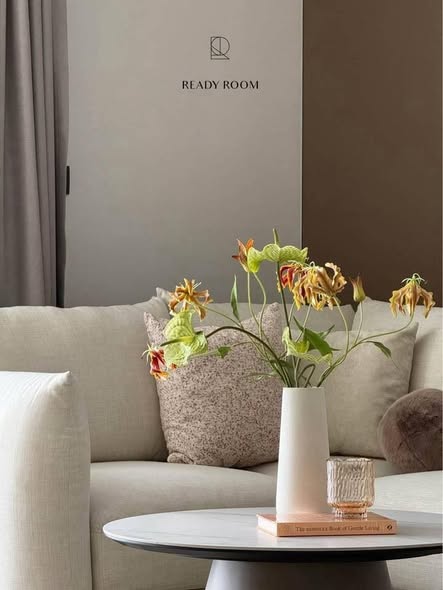 living room of THE ROOM SUKHUMVIT 38 | เดอะรูม สุขุมวิท 38