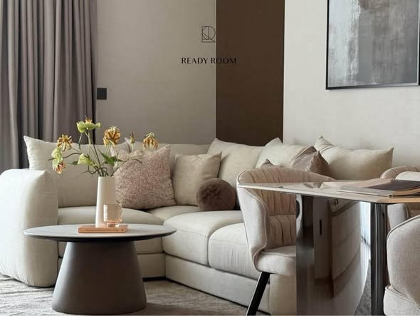 living room and room interior of THE ROOM SUKHUMVIT 38 | เดอะรูม สุขุมวิท 38