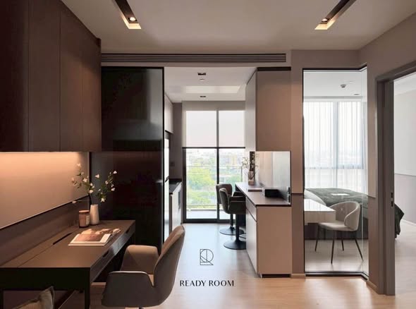 living room and room interior of THE ROOM SUKHUMVIT 38 | เดอะรูม สุขุมวิท 38