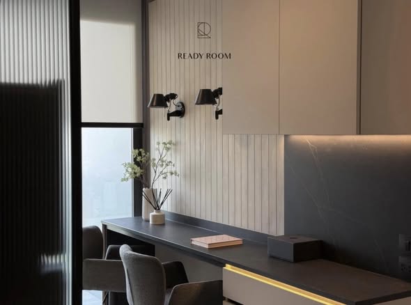 room interior and bathroom and kitchen of THE ROOM SUKHUMVIT 38 | เดอะรูม สุขุมวิท 38