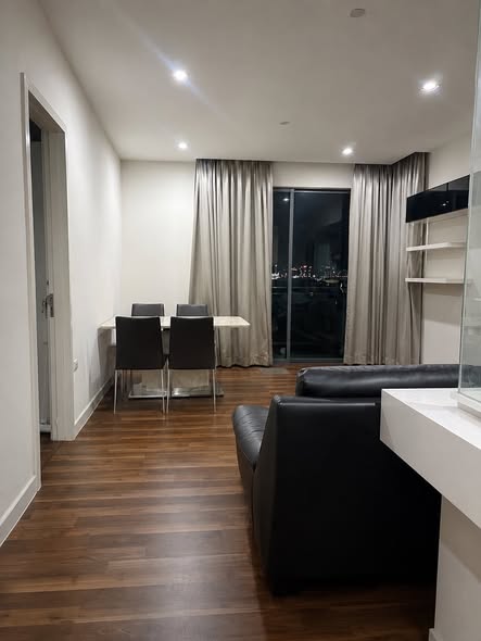 living room and room interior of The Room Sukhumvit 62