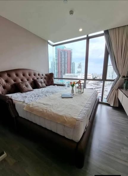 bedroom of The Room Sukhumvit 69