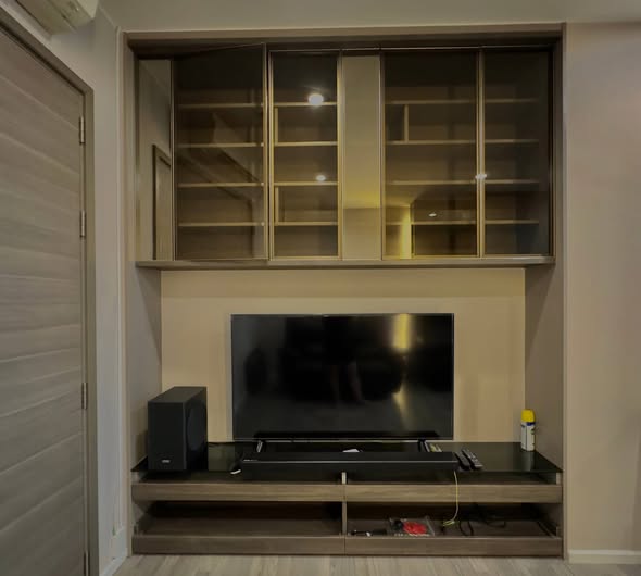 room interior of The Room Sukhumvit 69