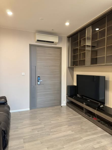room interior of The Room Sukhumvit 69