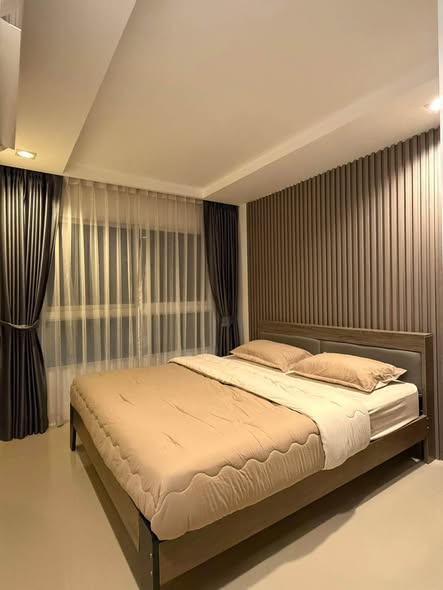 bedroom of The Royal Place 1