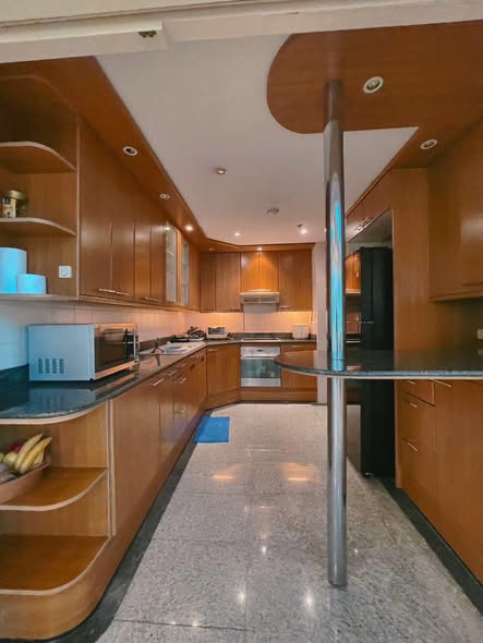 kitchen of The Royal Place 1