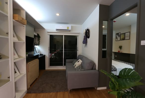 living room of The Selected Kaset-Ngamwongwan by LPN
