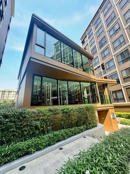 The SHADE Sathon 1 (เดอะเชดด์ สาทร 1)