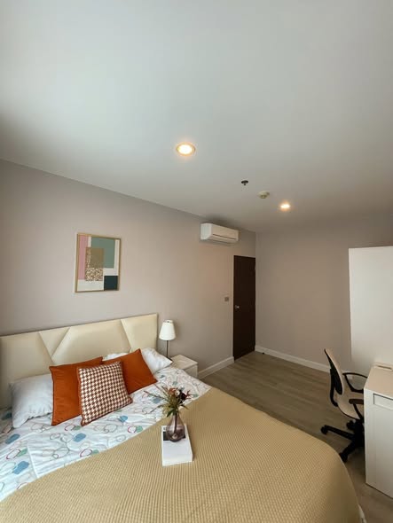 bedroom of The Sky Sukhumvit