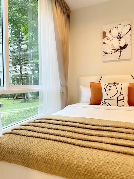bedroom of The Sky Sukhumvit