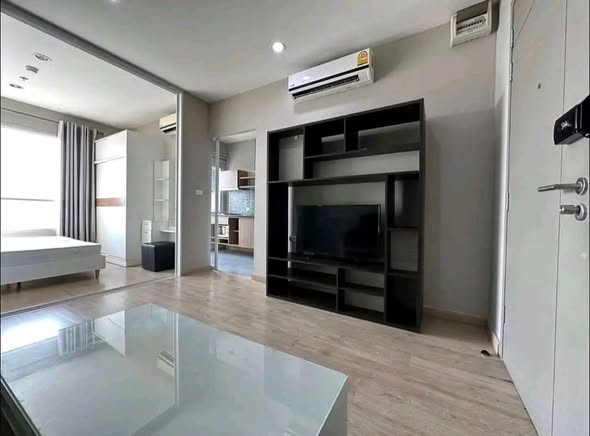bedroom and living room and kitchen of The Tempo Grand Sathon-Wutthakat