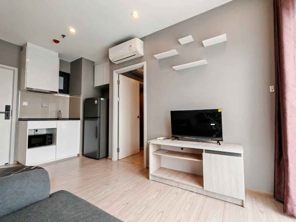 bedroom of The Tree Huamak Interchange