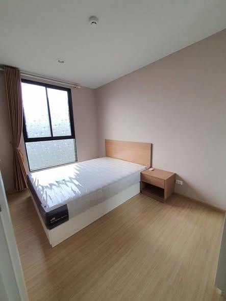 bedroom of The Tree On nut Station