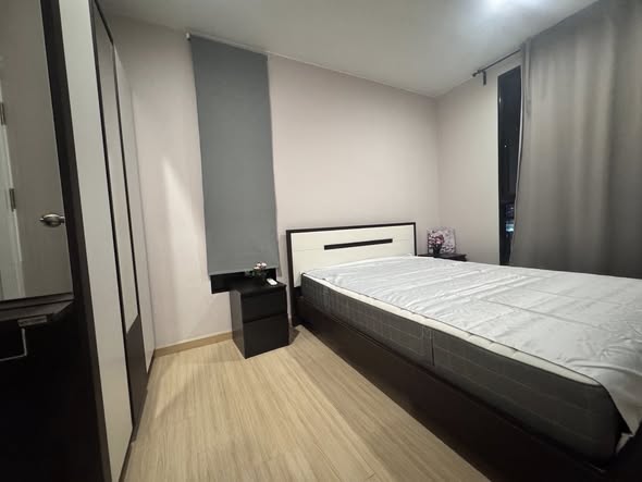 bedroom of The Tree On nut Station