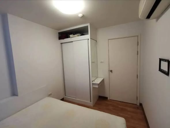 bedroom of The Trust Condo Ngamwongwan