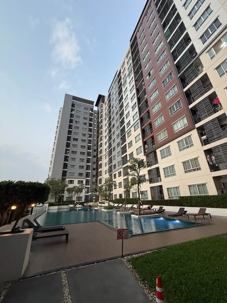 pool of The Trust Residence