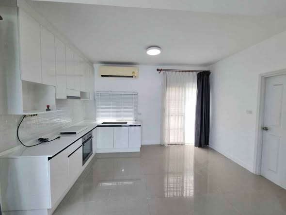 The Village Bangna – Wongwaen 2