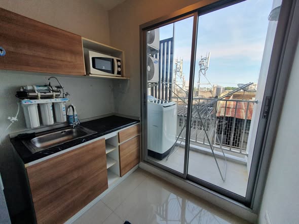The Viva Condo Petchkasem 68