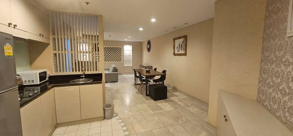 bathroom of The Waterford Park