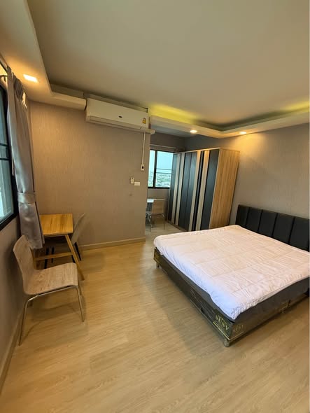 bedroom of The Winning Tower