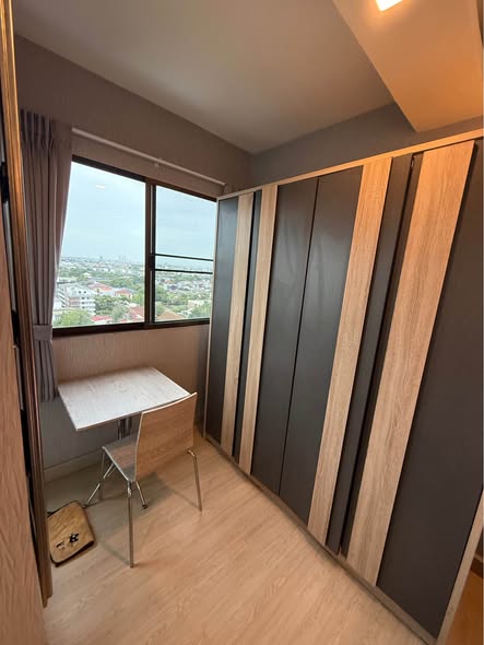 bedroom and room interior of The Winning Tower