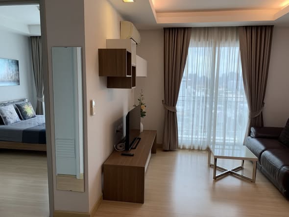 bedroom of Thru Thong Lor