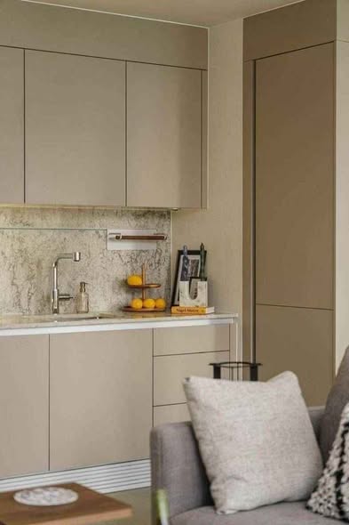 kitchen of Tonson One Residence ต้นสน วัน เรสซิเดนซ์