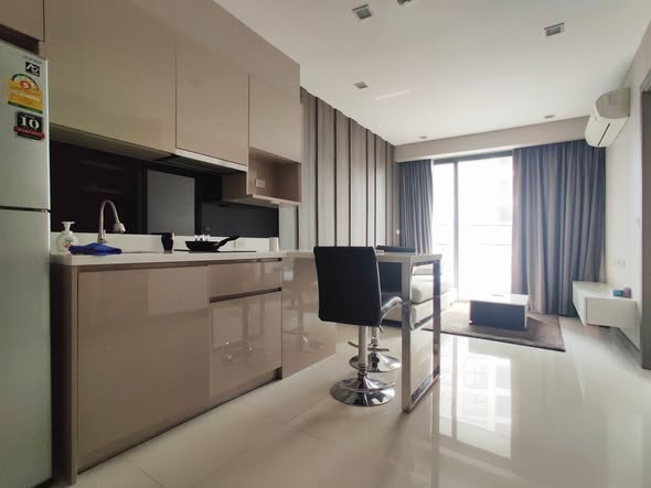 Trapezo Sukhumvit 16 ทราพิโซ สุขุมวิท 16