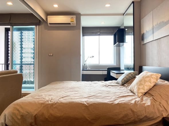 bedroom and room interior of Tree Condo Ekamai (Sukhumvit 40)