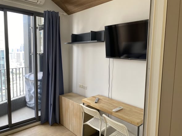 bedroom and room interior of Triple Y Residence