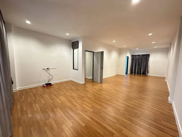 room interior of Twins House Studio