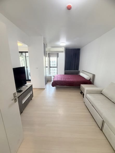 bedroom of UNiO Sukhumvit 72