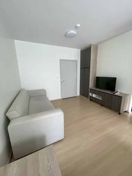 living room of UNiO Sukhumvit 72